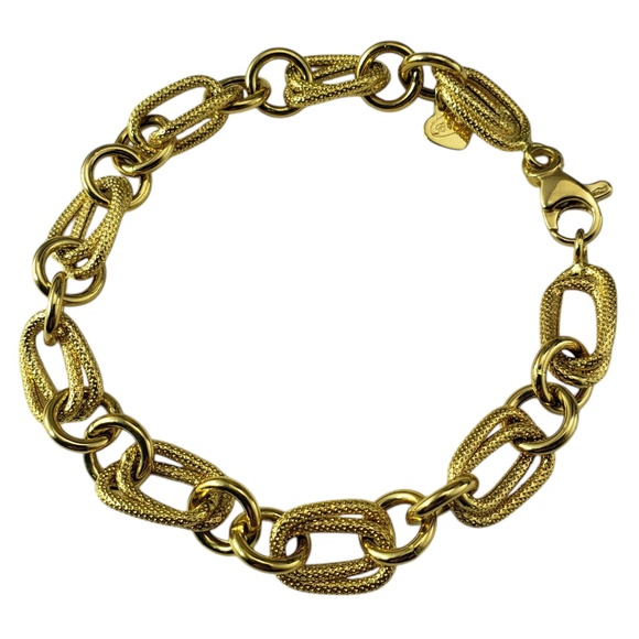 18 Karat Yellow Gold Textured Oval and Circle Link Bracelet #20588 - Picture 3 of 7